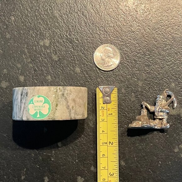 🍀 Authentic Irish Connemara Marble and Leprechaun Figure 🍀 - Picture 5 of 6